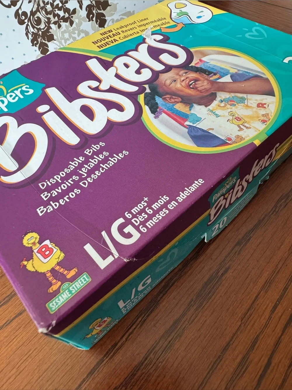 NEW Bibsters Large Disposable Bibs 6 Month+ Pampers 20 Count Sesame Street